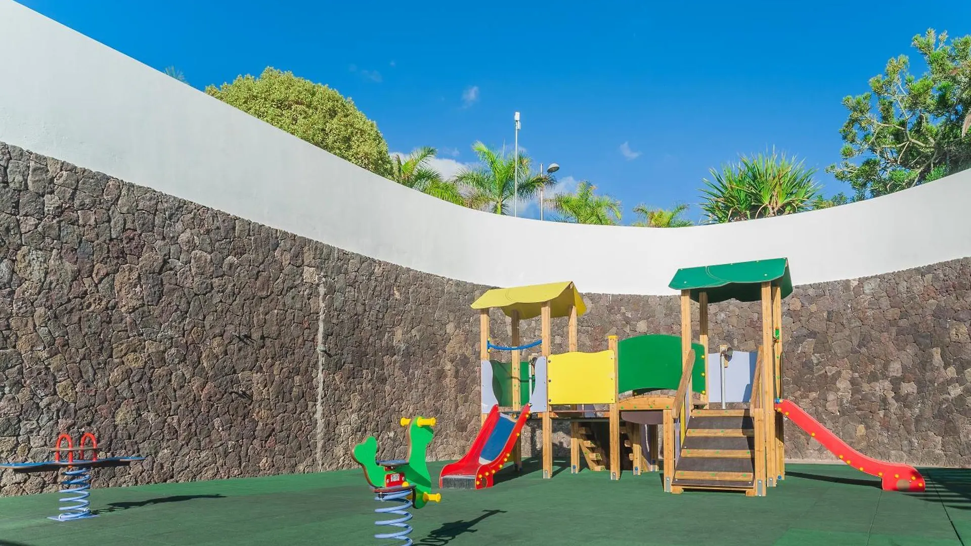 Sunset Harbour Club Aparthotel Costa Adeje  3*, Costa Adeje (Tenerife) Spain