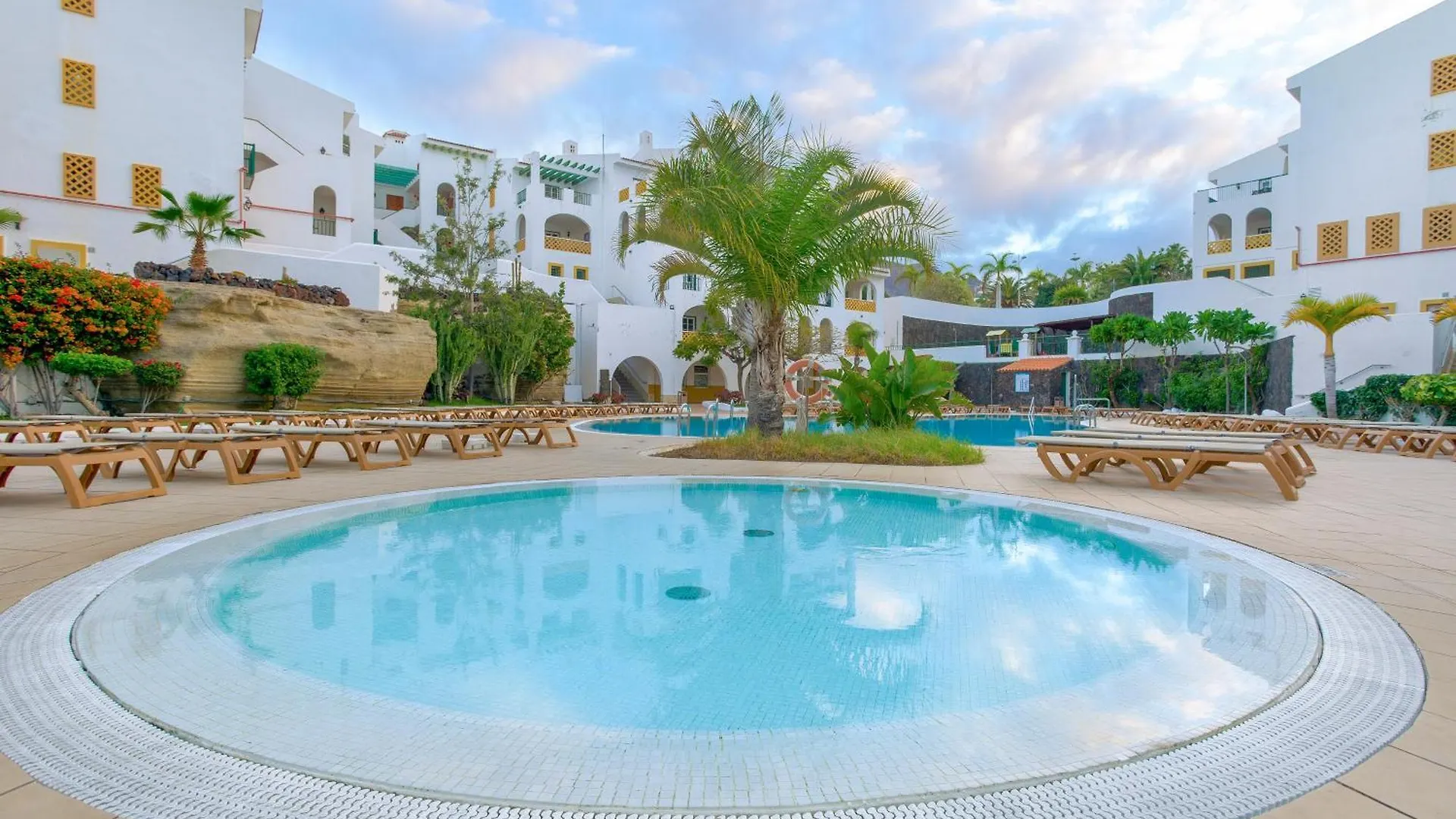 ***  Sunset Harbour Club Aparthotel Costa Adeje  Spain