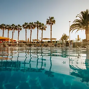 3* Semesteranläggning (resort) Servatur